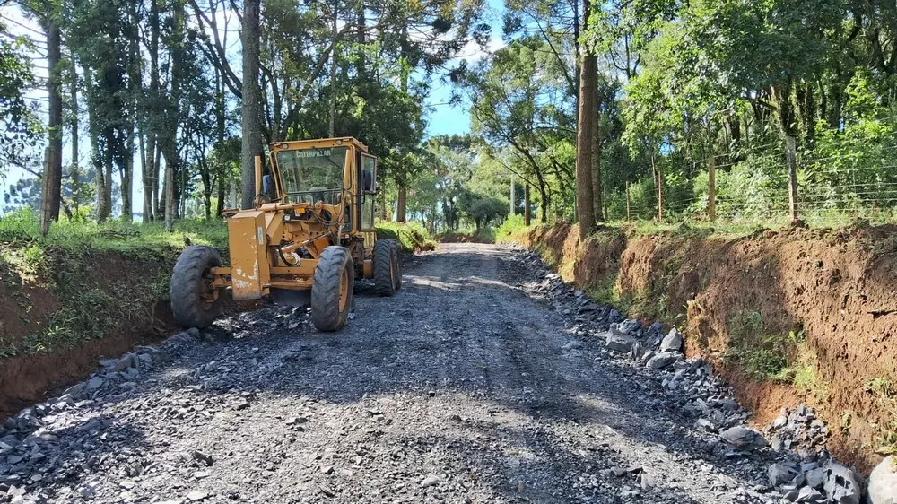 Programa de Manutenção das Estradas Rurais é constante em Rio Negro